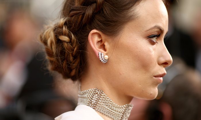Olivia Wilde’s ‘birthday party’ braids 5184